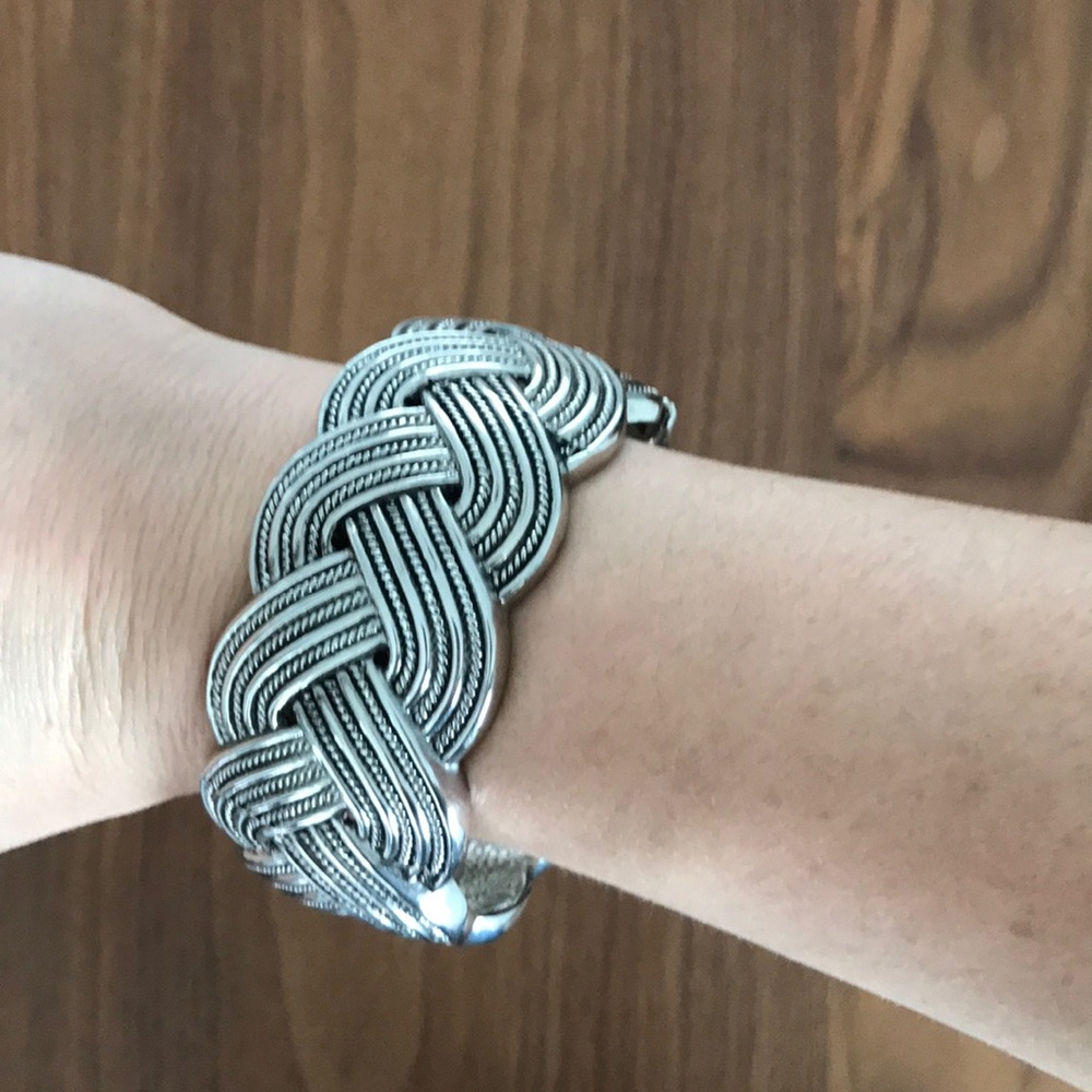 Silver bangle - Picture 2 of 2